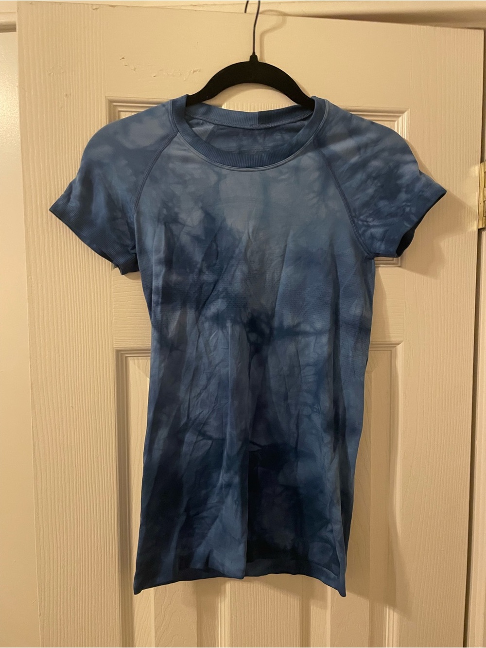 lululemon athletica Short Sleeve Tie-Dye Tee in Blue